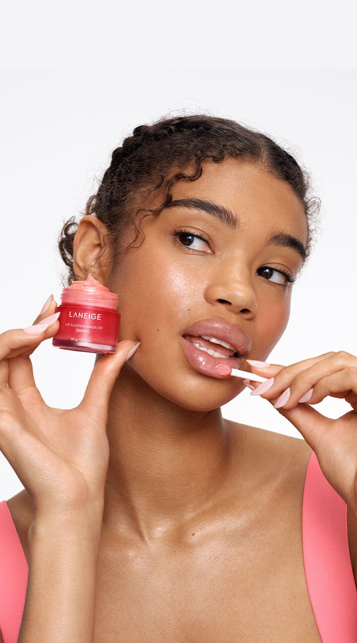 LIP SLEEPING MASK’s model