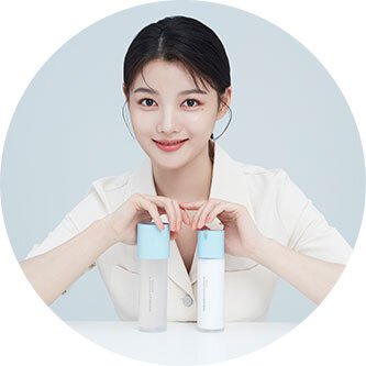 Water Bank Blue Hyaluronic Emulsion for Combination to Oily skin_model