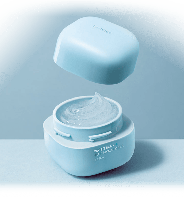 LANEIGE water bank hydrating cream has lightweight texture that makes suitable moisturizer for combination skin