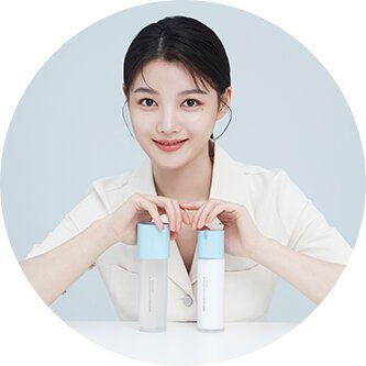 Water Bank Blue Hyaluronic Emulsion for Combination to Oily skin_model