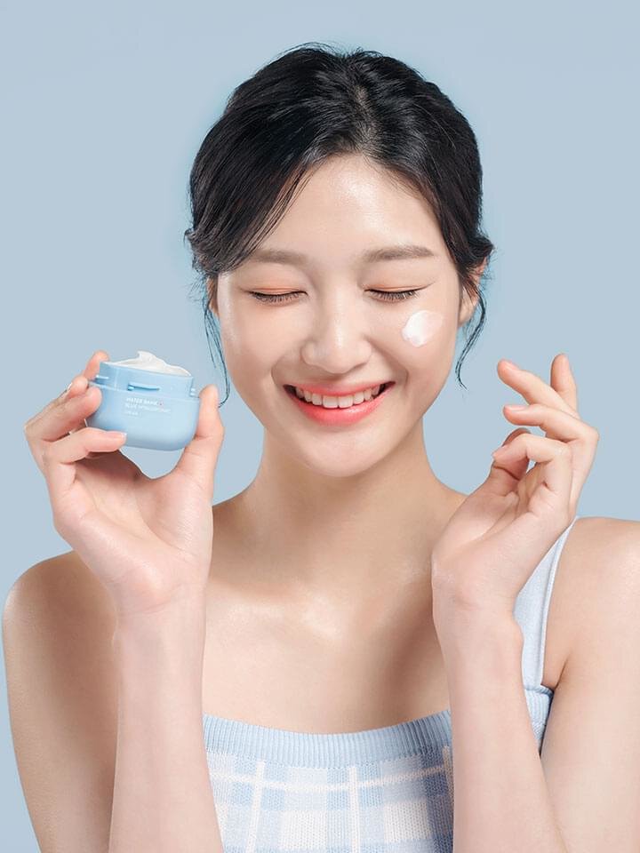 Customers who use LANEIGE products 2
