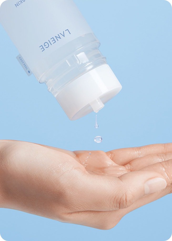 Product applied on hand showing gel cream-like moisturization properties
