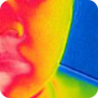 Thermal image of a participant’s face after using Laneige hydrating sleeping mask, showing cooler blue tones indicating reduced heat.